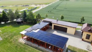 Uhlířov Přístřešek u Kulturního domu 3